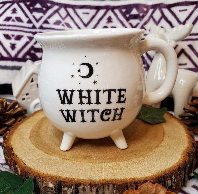 Tasse white witch