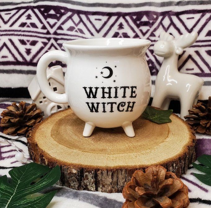 Tasse white witch